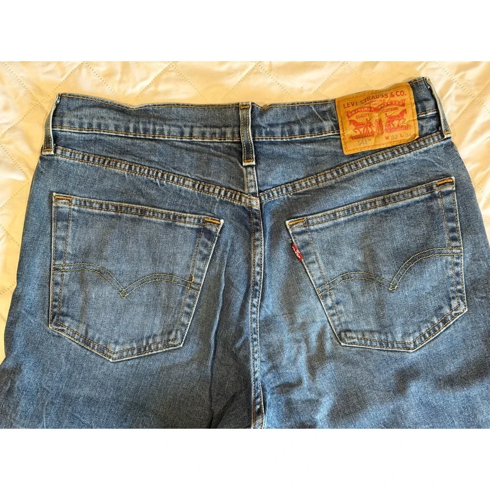 Levis 541 Mens Blue Jeans Size 32X34‎ Medium Wash Actual 33X32 Stretch